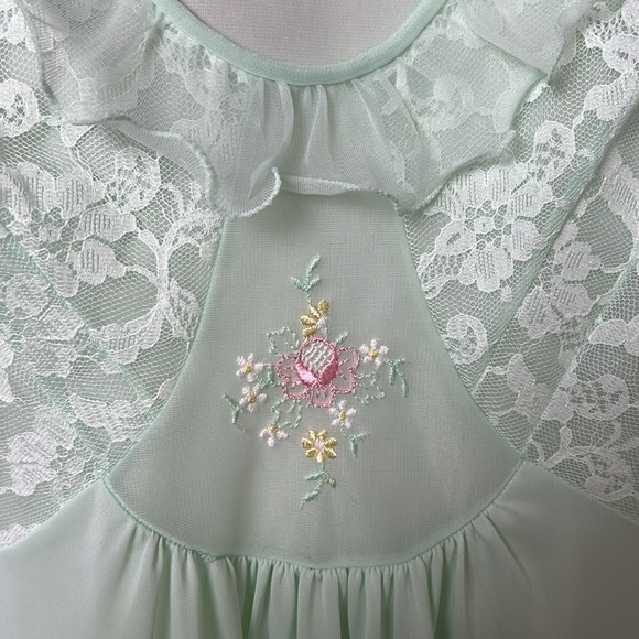 ShadowLine Vintage Elegant Mint Green Lace Nightgown size XS - Picture 6 of 10
